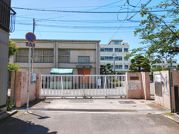 富田丘町さつき児童遊園（約365m）
