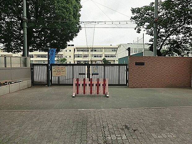 調布市立八雲台小学校（約742m）