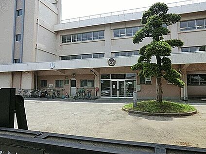 習志野市立袖ケ浦東小学校 342m