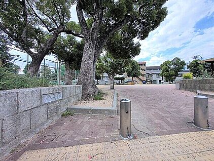 手水公園 176m