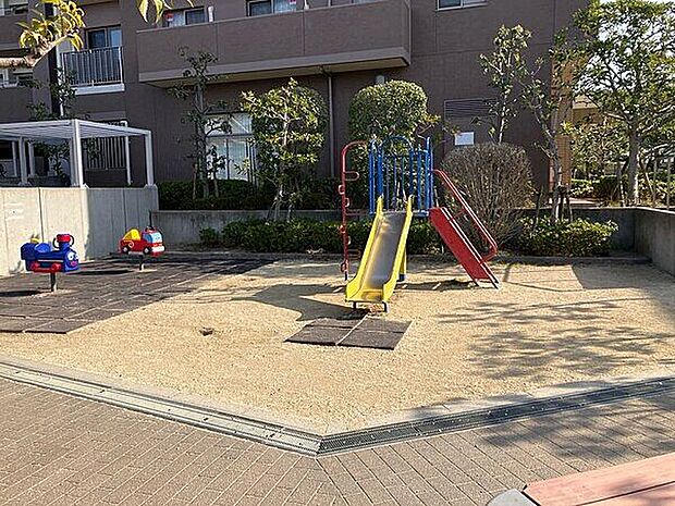 豊里町第5ちびっこ老人憩いの広場（約1,117m）