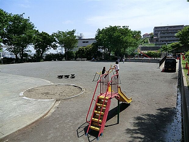 中原公園(約541m)