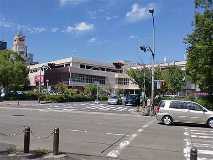 マックスバリュグランド千種若宮大通店 950m