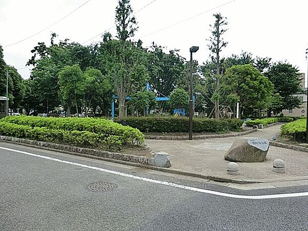 関町北公園(約460m)