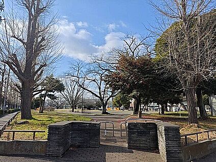 汐入公園 260m