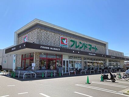 フレンドマート くずは店 514m
