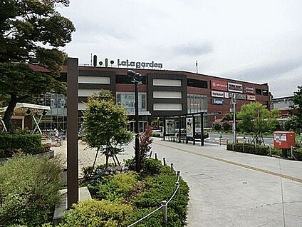 ララガーデン川口 426m