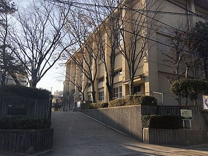 大野城市立御陵中学校 1513m