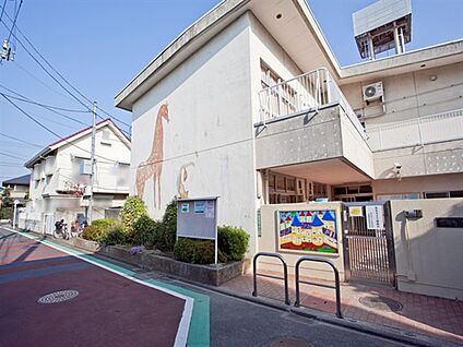 上祖師谷南保育園 549m
