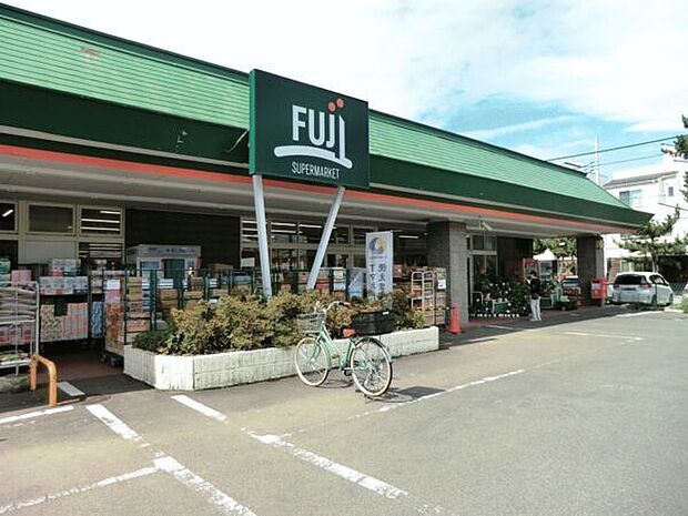 FUJI鶴嶺店(約1,397m)