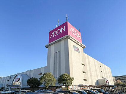 イオン大宮店 567m