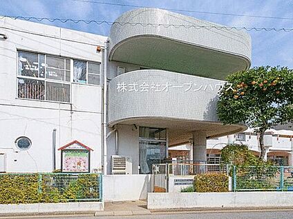 蕨市立みどり保育園 776m