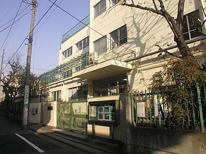 品川区立上神明小学校 191m