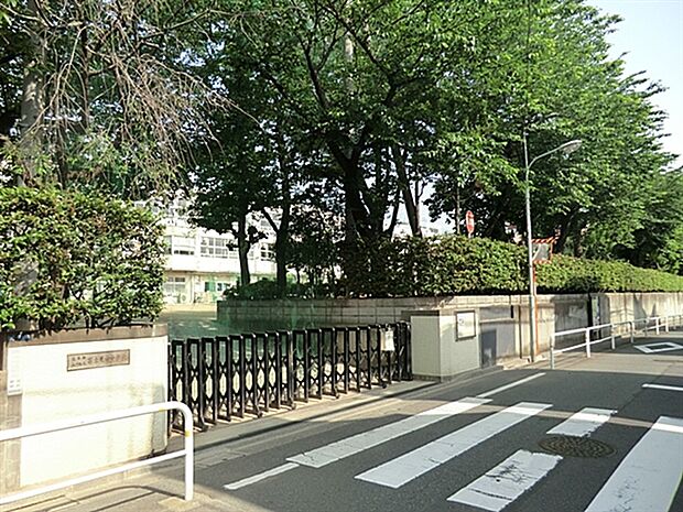 品川区立冨士見台中学校(約835m)