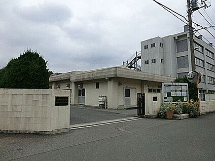 柏市立柏第二中学校 856m
