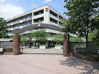 さいたま市立大原中学校 497m