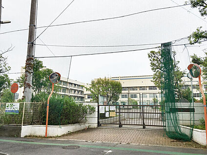 市川市立第六中学校 1437m