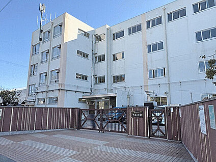 名古屋市立中島小学校 612m