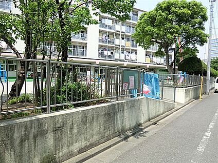 西保木間保育園 762m