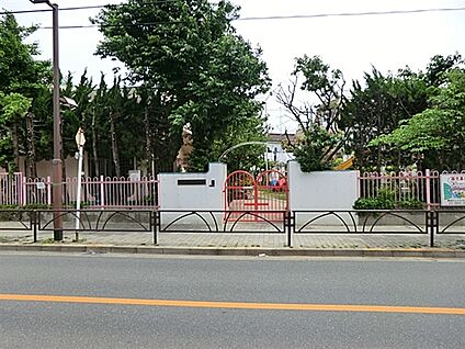 北住吉幼稚園 611m