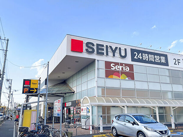 西友加賀鹿浜店(約644m)