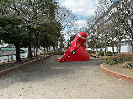 扇なかよし公園 1071m