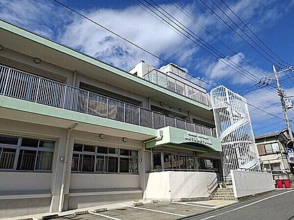 あおぞら多摩平保育園 893m