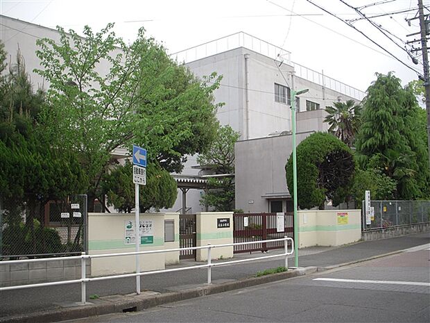 名古屋市立大生小学校(約349m)