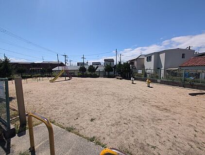 桜ヶ丘北町なでしこ公園 394m