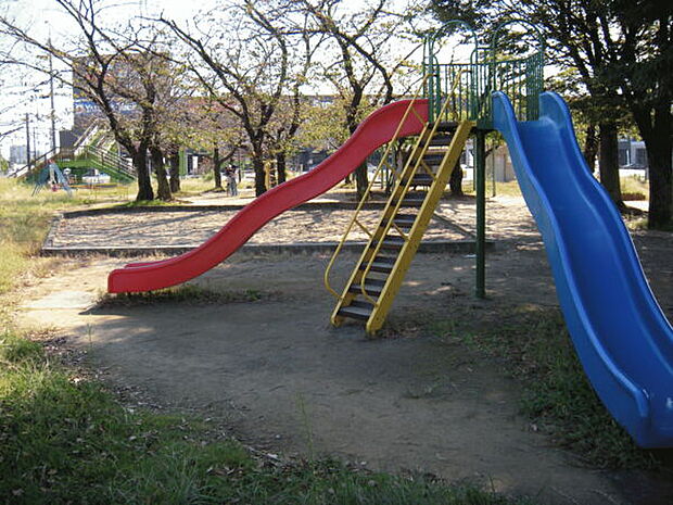 天道公園(約582m)