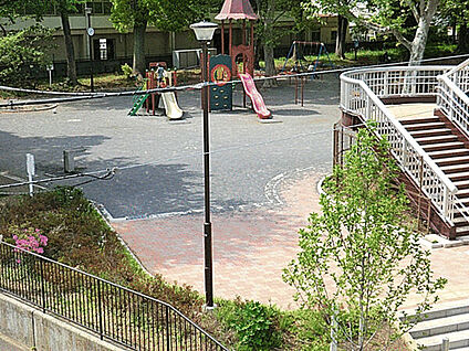 平川町公園 1239m