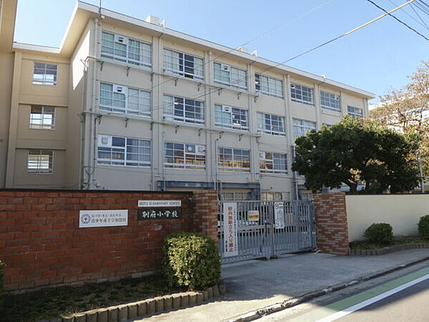 福岡市立別府小学校（約278m）