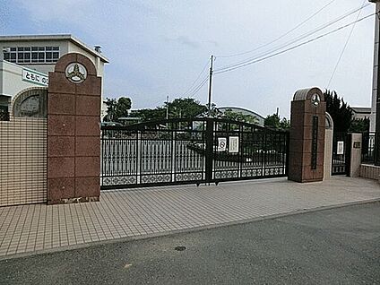 さいたま市立針ヶ谷小学校 417m