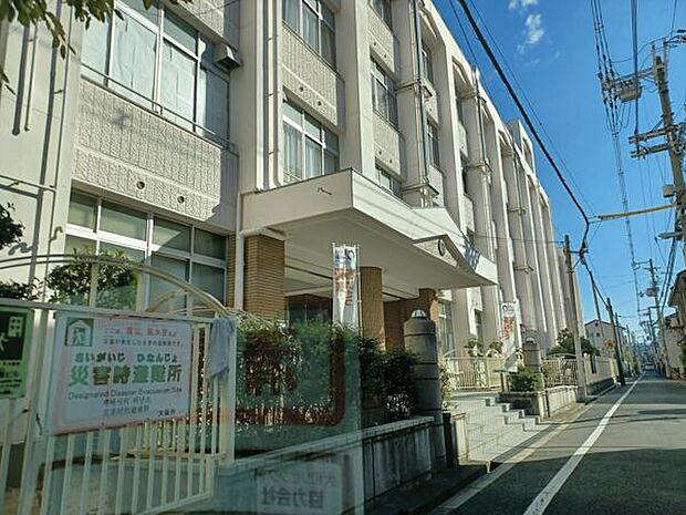 大阪市立北鶴橋小学校（約392m）