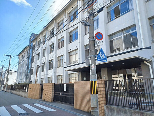 大阪市立桃谷中学校（約1,133m）