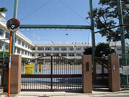 北区立岩淵小学校 191m