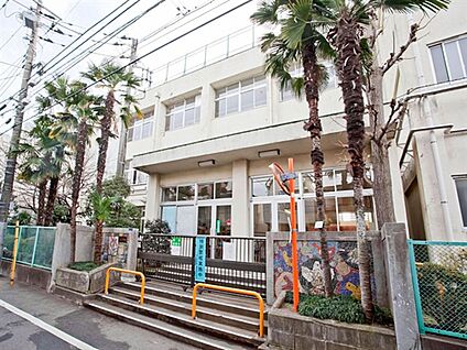 大田区立南蒲小学校 460m