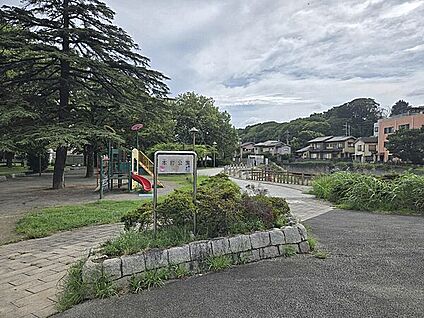 本町公園 1454m
