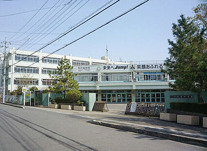 さいたま市立宮前中学校 960m