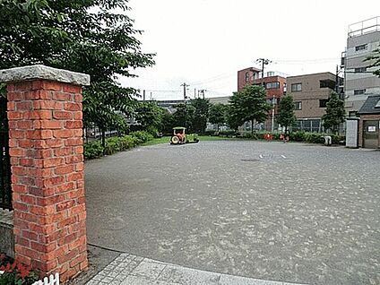 王子四丁目公園 474m