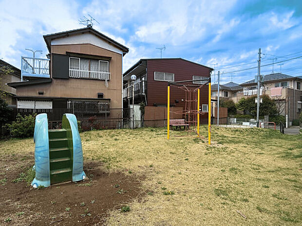 市川市立曽谷小学校(約1,377m)