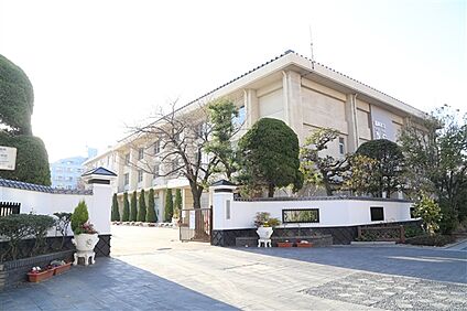 福岡市立当仁小学校 705m