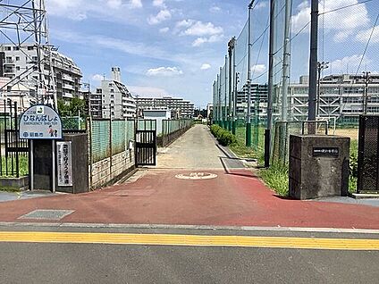 昭島市立昭和中学校 966m