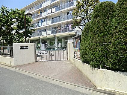 六木保育園 848m