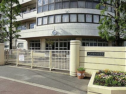 市川市立妙典中学校 1135m