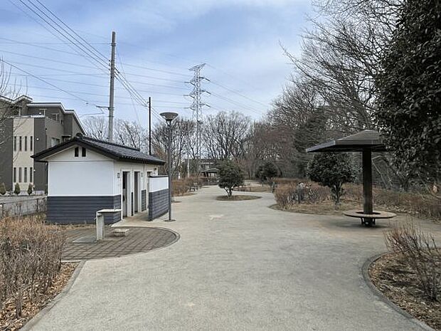 きつねっぱら公園(約649m)