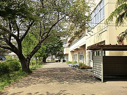 我孫子市立久寺家中学校 2770m