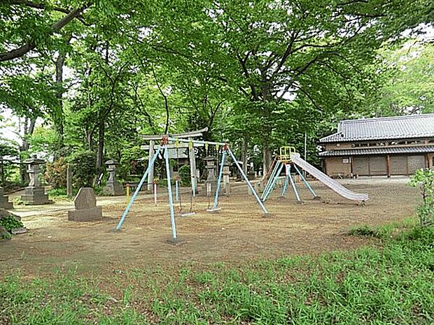 氷川神社児童遊園地(約1,197m)