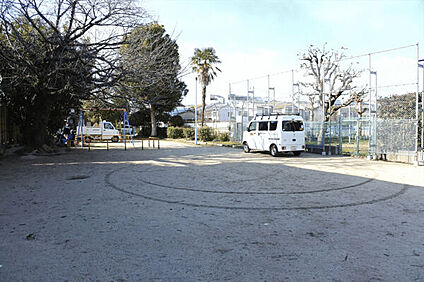 北島公園 1189m
