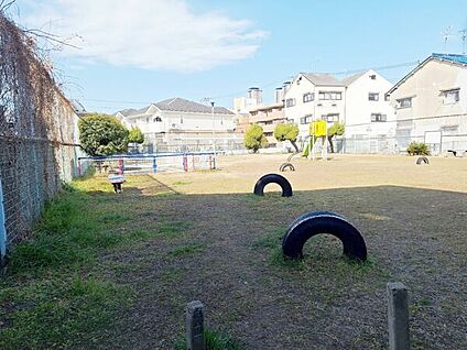 元町児童公園 1113m